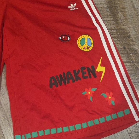 Adidas Red Shorts with Multicolor Logo - Picture 4 of 12